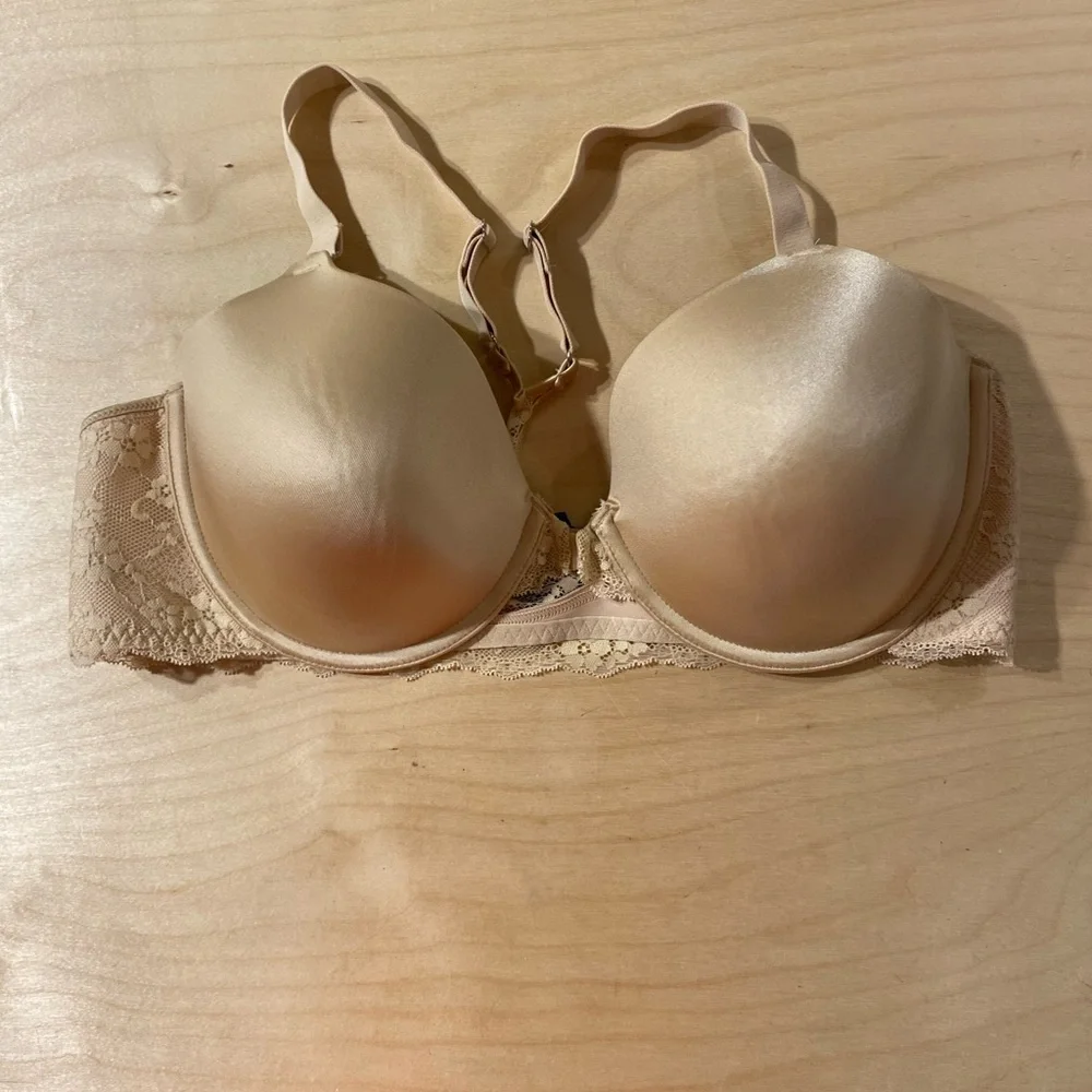 Maidenform Satin Lace Underwire  Bra in Tan 40 C (PQ)